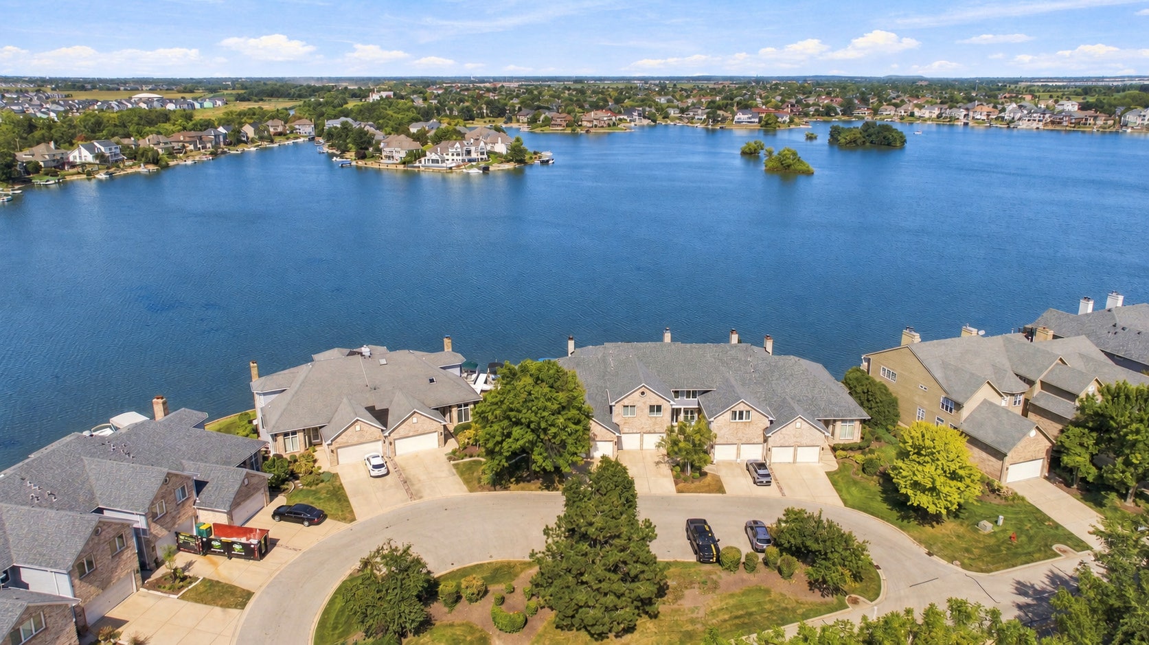 23102 Lacroix Lane, Plainfield, IL 60544 23102 Lacroix Lane, Plainfield, IL 60544