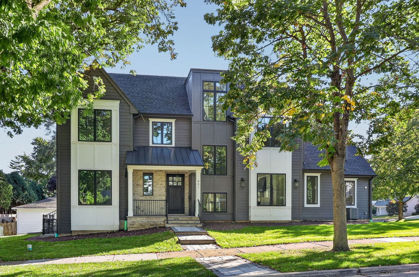 601 S Stough Street, Hinsdale, IL 60521