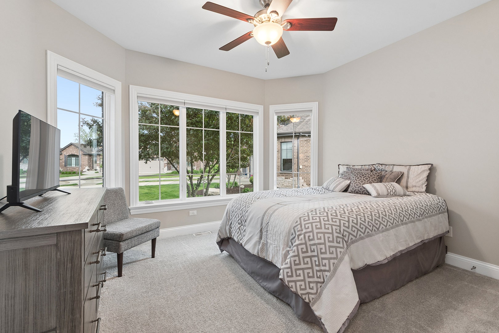 11251 Pinecrest Court, Orland Park, IL 60467