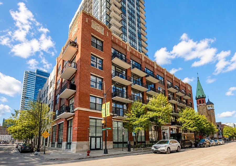 Property photo for 210 S Desplaines Street, #2203, Chicago, IL