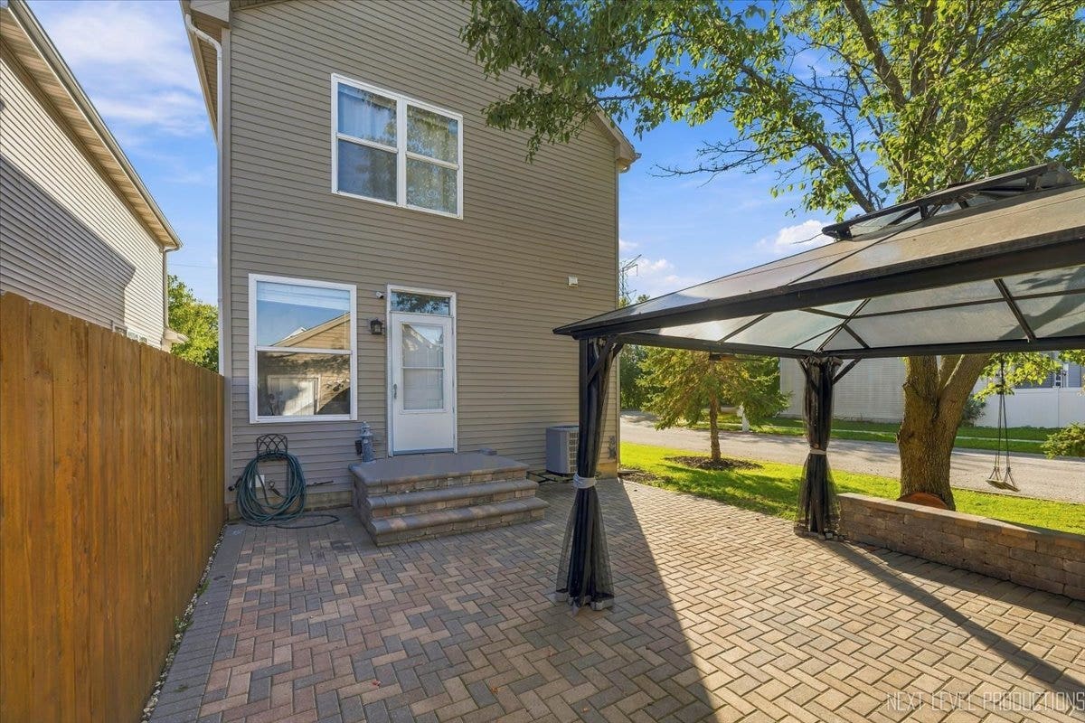 2113 Union Mill Drive, Aurora, IL 60503