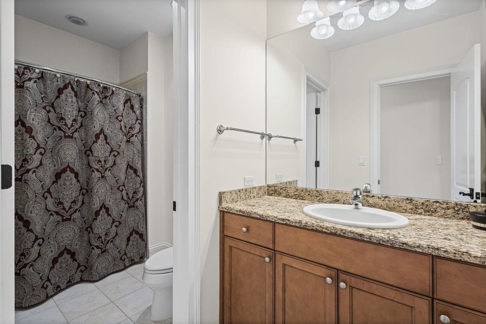 594-A N Plum Tree Road, Barrington, IL 60010