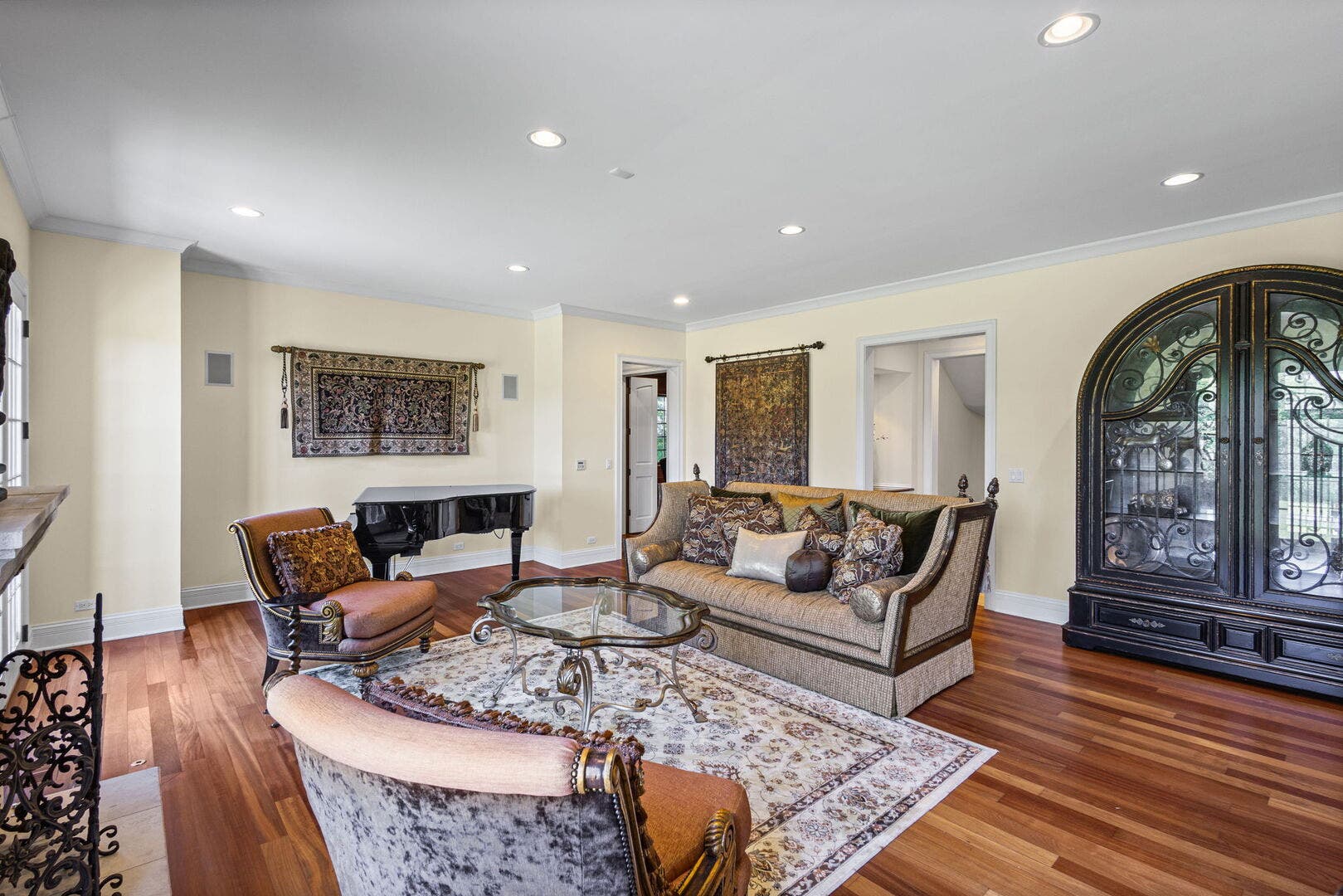594-A N Plum Tree Road, Barrington, IL 60010