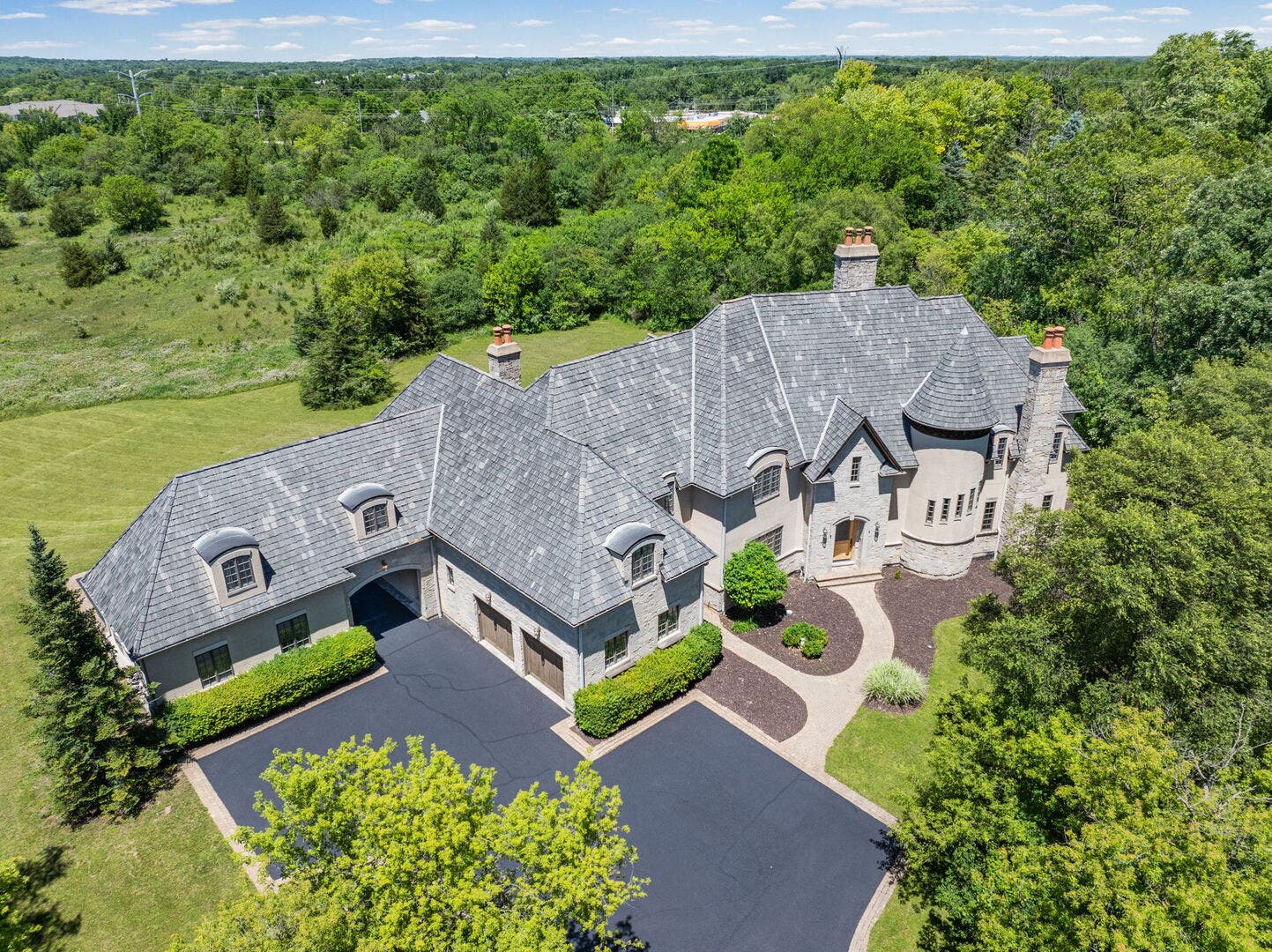 594-A N Plum Tree Road, Barrington, IL 60010