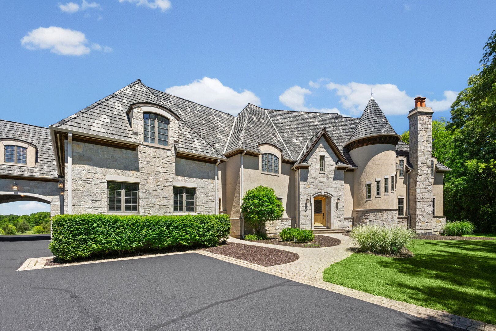 594-A N Plum Tree Road, Barrington, IL 60010