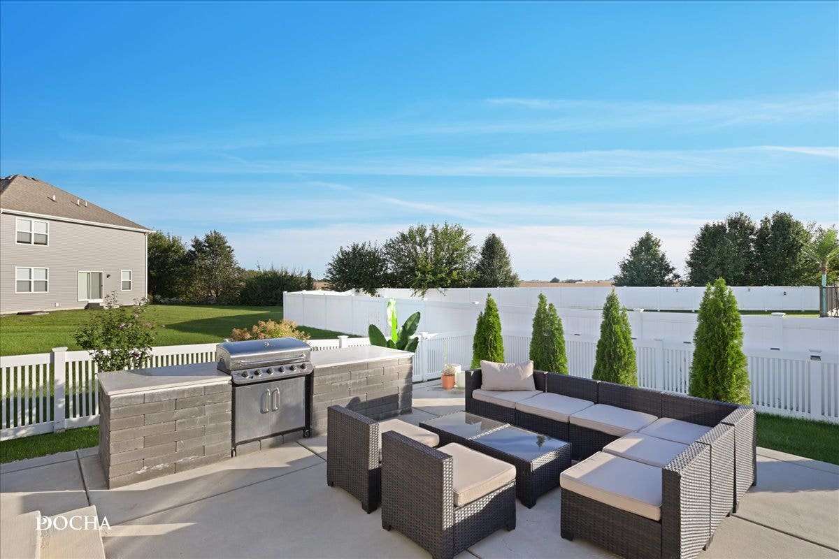 1205 Legacy Pointe Boulevard, Joliet, IL 60431