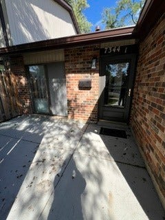 7344 Country Creek Way, #1, Downers Grove, IL 60516 7344 Country Creek Way, #1, Downers Grove, IL 60516