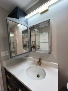 7344 Country Creek Way, #1, Downers Grove, IL 60516 7344 Country Creek Way, #1, Downers Grove, IL 60516
