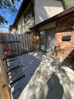 7344 Country Creek Way, #1, Downers Grove, IL 60516 7344 Country Creek Way, #1, Downers Grove, IL 60516
