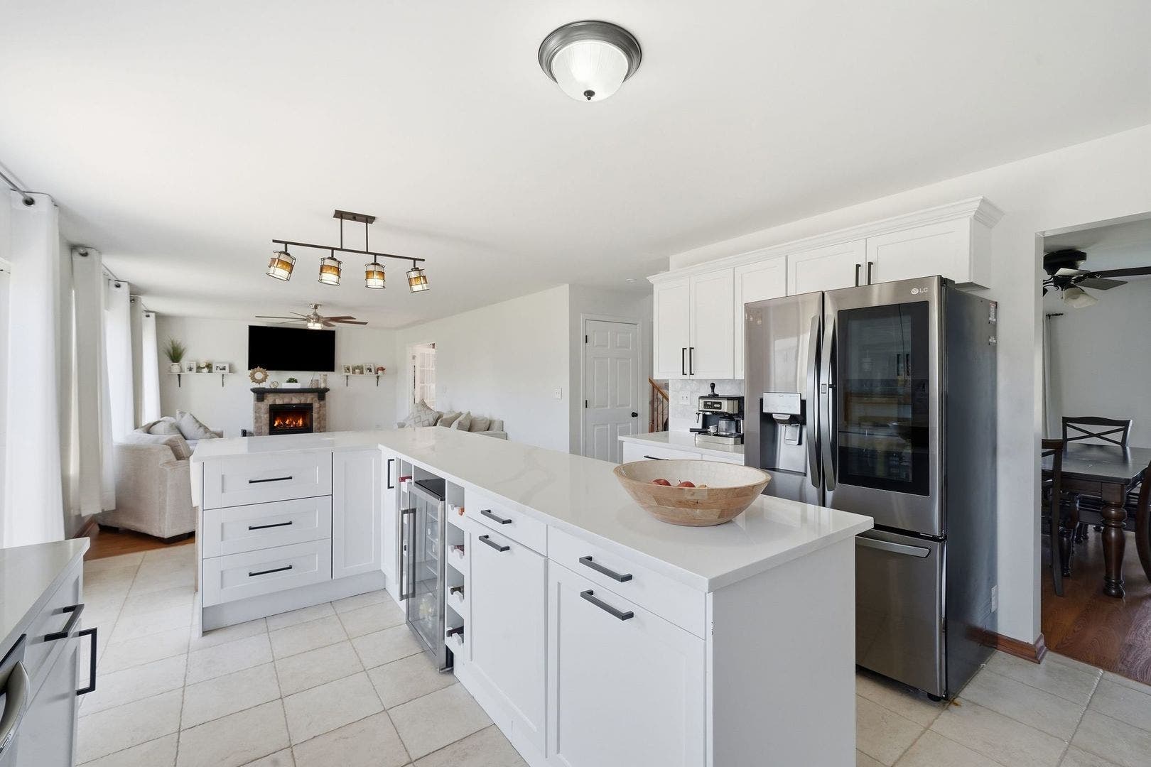 706 Silver Fox Drive, Joliet, IL 60431 706 Silver Fox Drive, Joliet, IL 60431