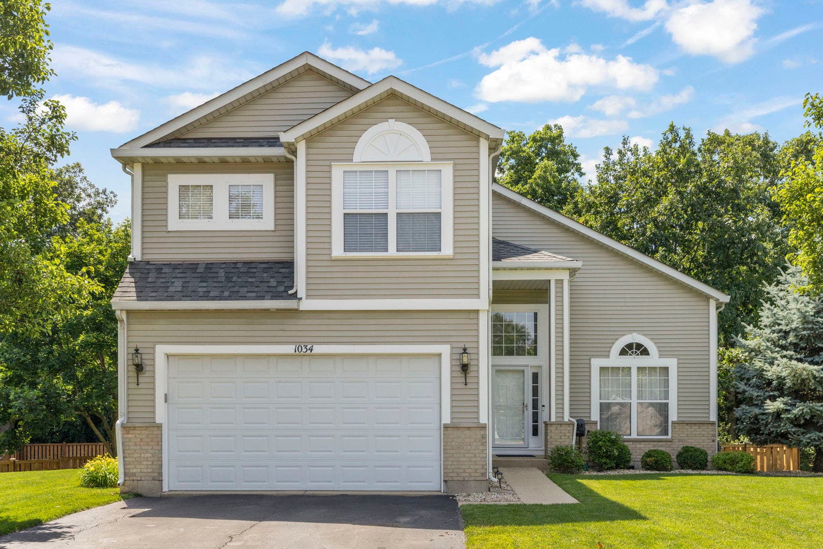 1034 Stephen Court, Aurora, IL 60502 1034 Stephen Court, Aurora, IL 60502