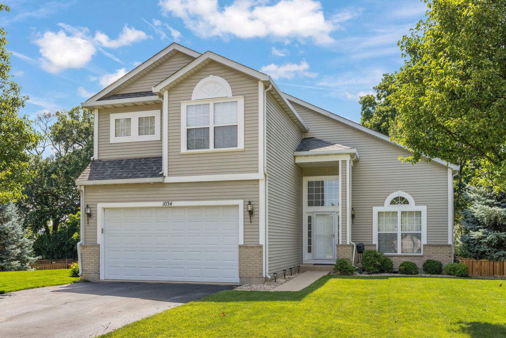 1034 Stephen Court, Aurora, IL 60502 1034 Stephen Court, Aurora, IL 60502