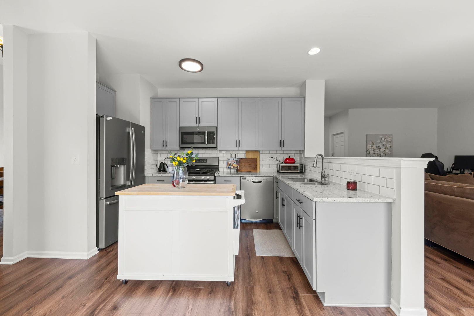 1034 Stephen Court, Aurora, IL 60502 1034 Stephen Court, Aurora, IL 60502