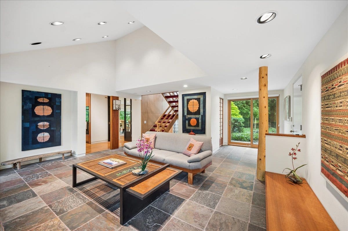 11 Rockgate Lane, Glencoe, IL 60022 11 Rockgate Lane, Glencoe, IL 60022