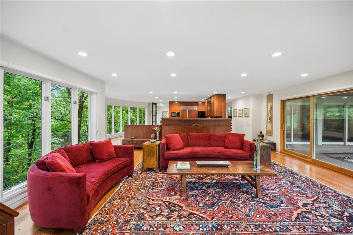 11 Rockgate Lane, Glencoe, IL 60022 11 Rockgate Lane, Glencoe, IL 60022