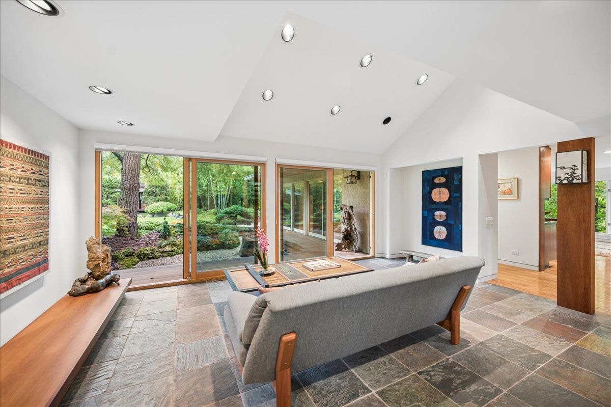11 Rockgate Lane, Glencoe, IL 60022 11 Rockgate Lane, Glencoe, IL 60022