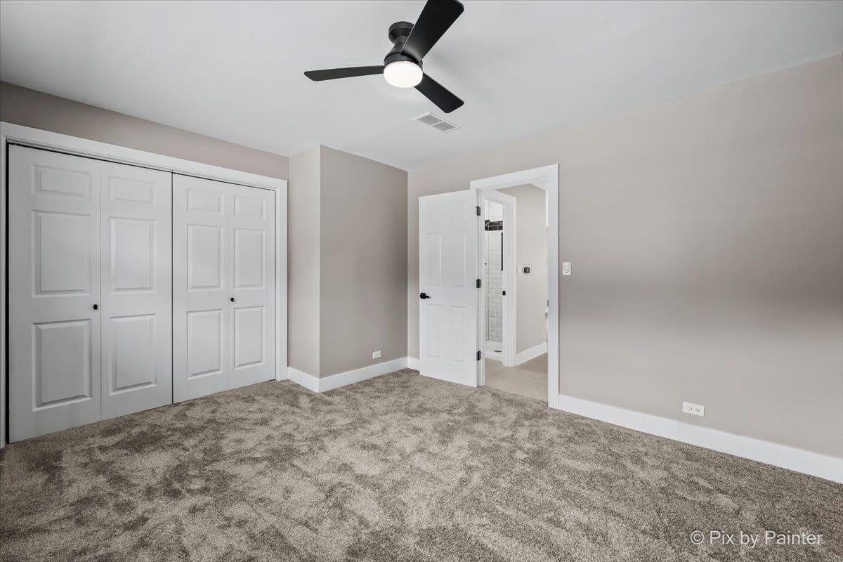 943 Oxford Street, Downers Grove, IL 60516 943 Oxford Street, Downers Grove, IL 60516