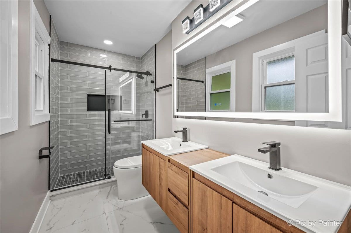 943 Oxford Street, Downers Grove, IL 60516 943 Oxford Street, Downers Grove, IL 60516