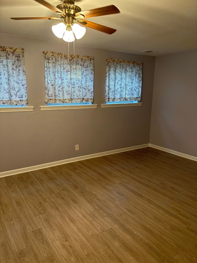 330 Shield Court, Bolingbrook, IL 60440 330 Shield Court, Bolingbrook, IL 60440