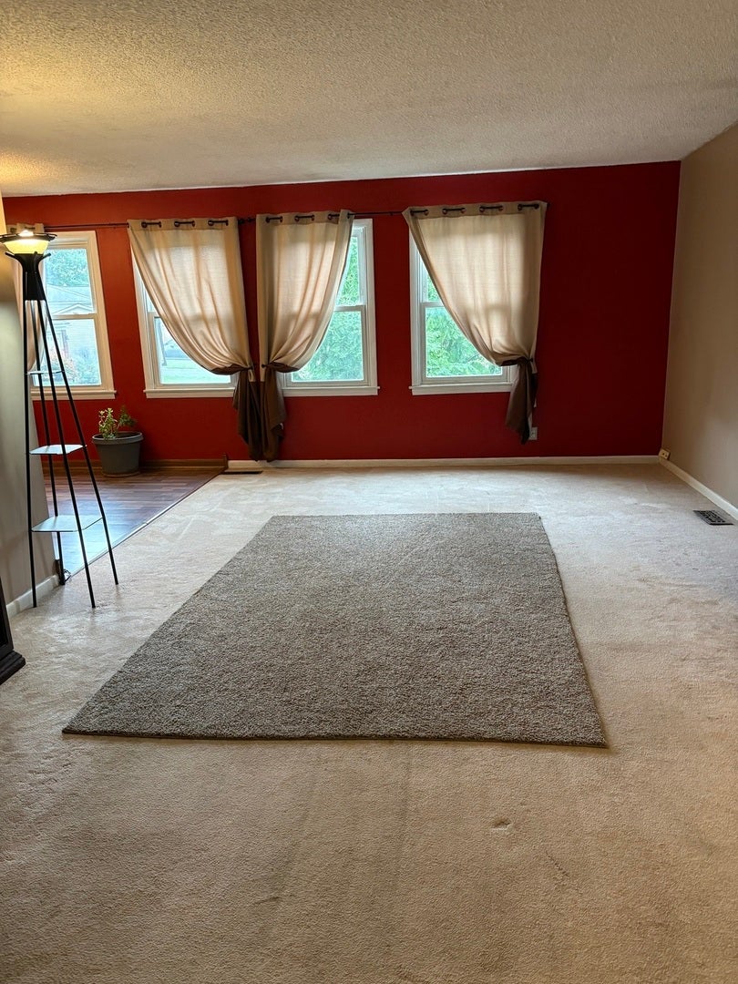 330 Shield Court, Bolingbrook, IL 60440 330 Shield Court, Bolingbrook, IL 60440
