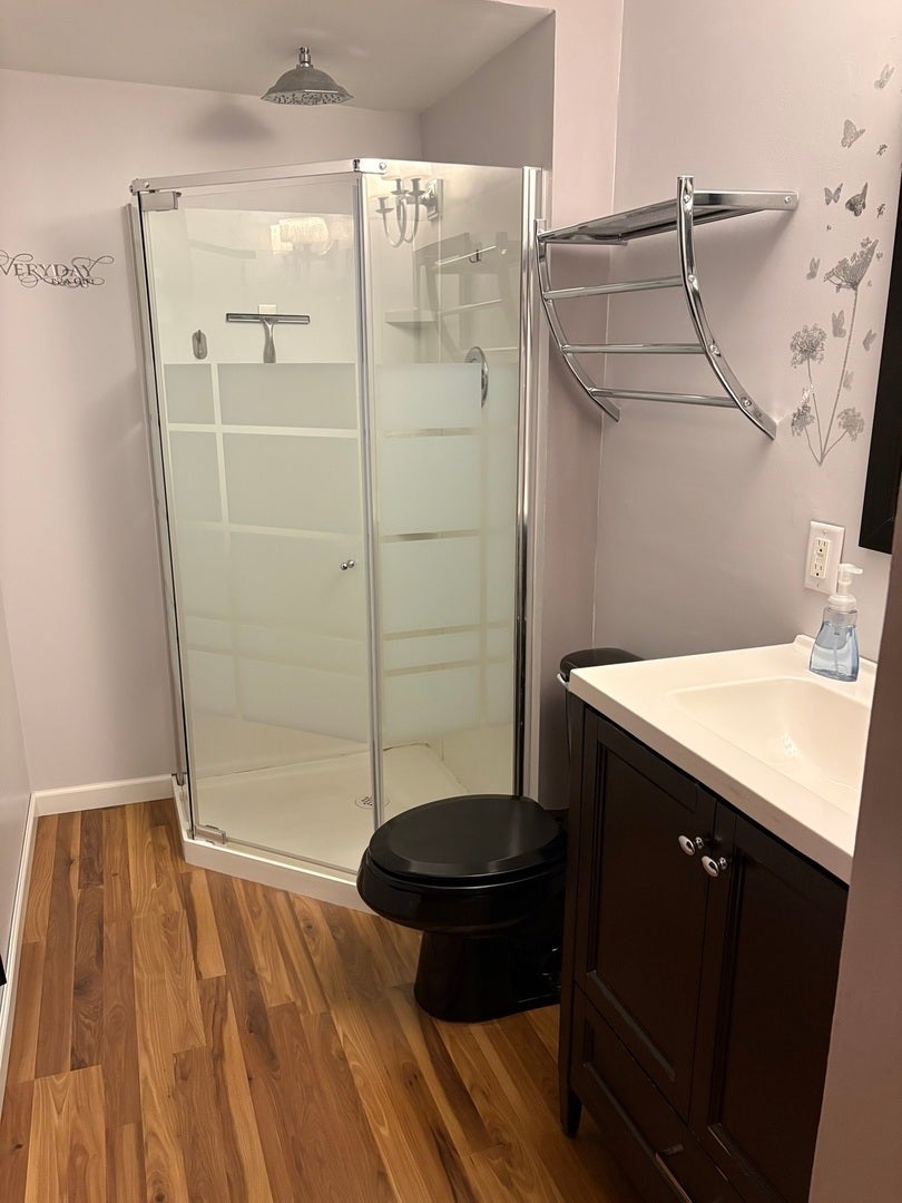 330 Shield Court, Bolingbrook, IL 60440 330 Shield Court, Bolingbrook, IL 60440