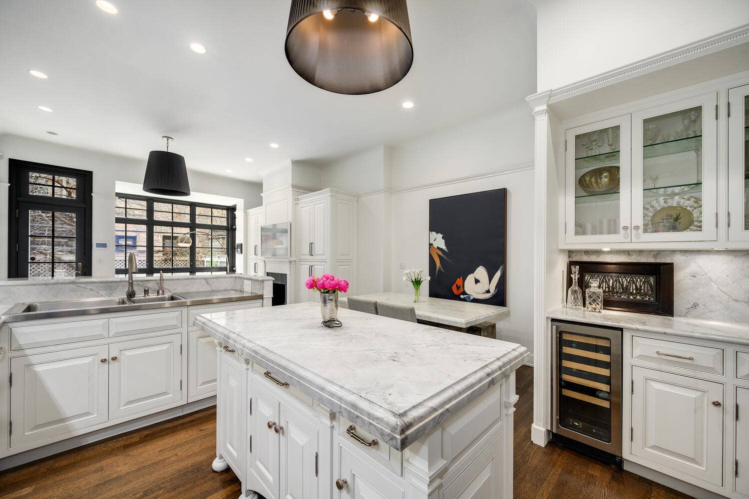 75 E ELM Street, Chicago, IL 60611
