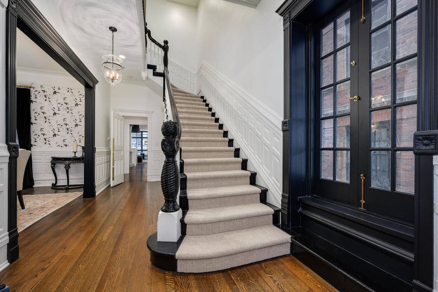75 E ELM Street, Chicago, IL 60611