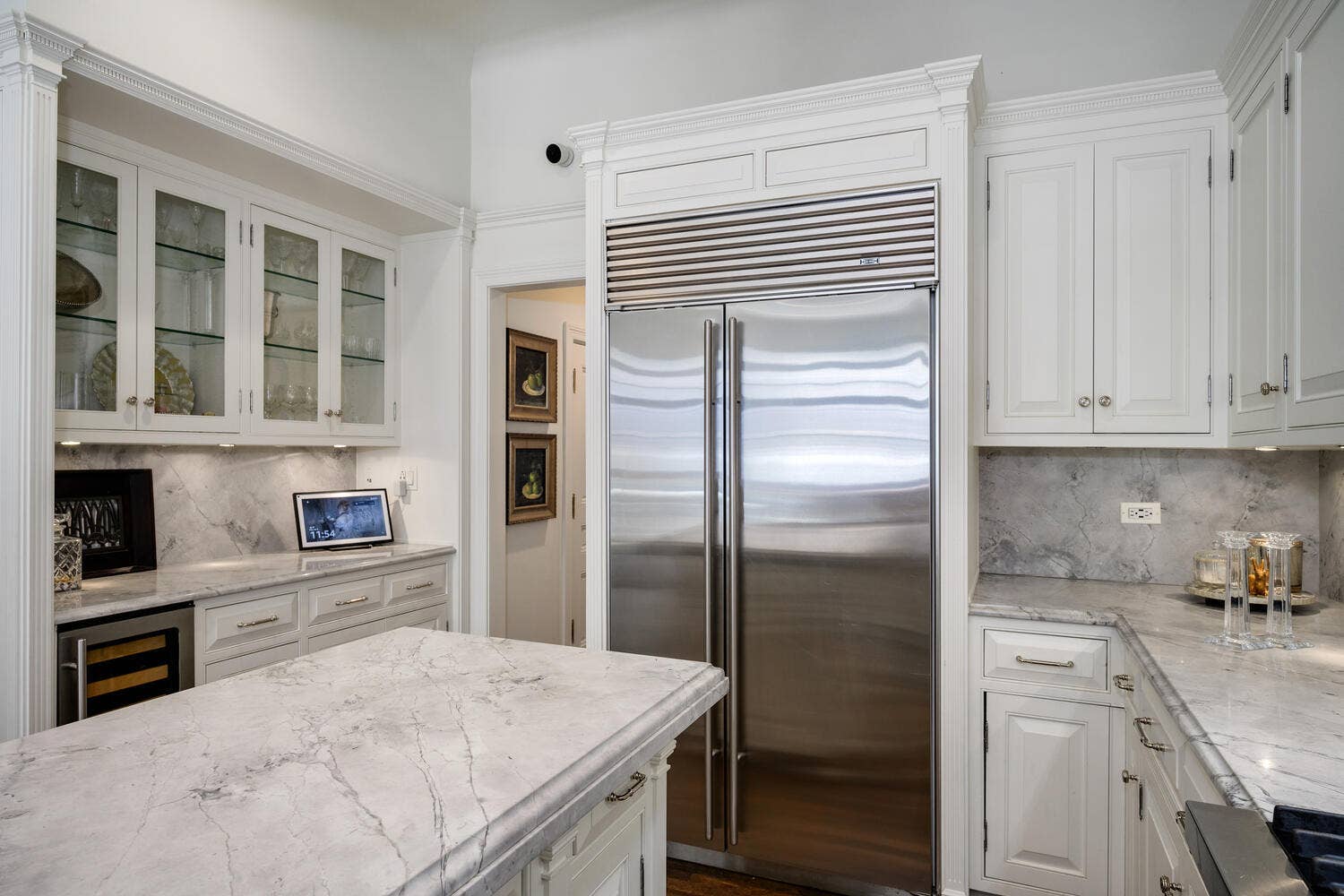 75 E ELM Street, Chicago, IL 60611