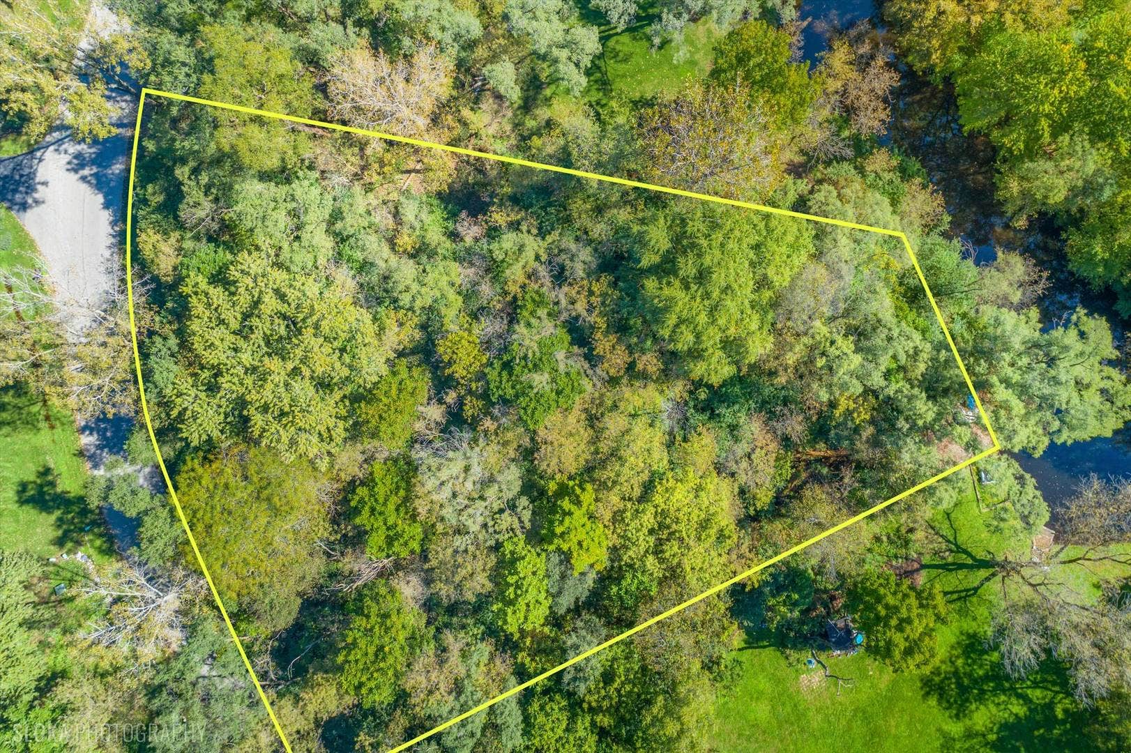 26709 W Leon Drive, Tower Lakes, IL 60010 26709 W Leon Drive, Tower Lakes, IL 60010