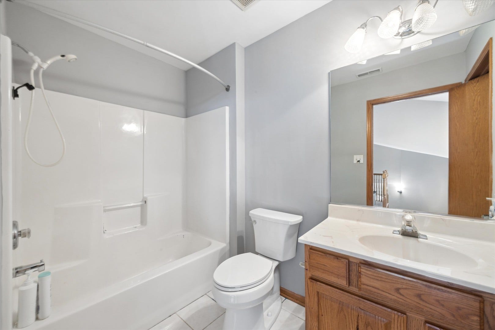 7116 168th Street, Tinley Park, IL 60477 7116 168th Street, Tinley Park, IL 60477