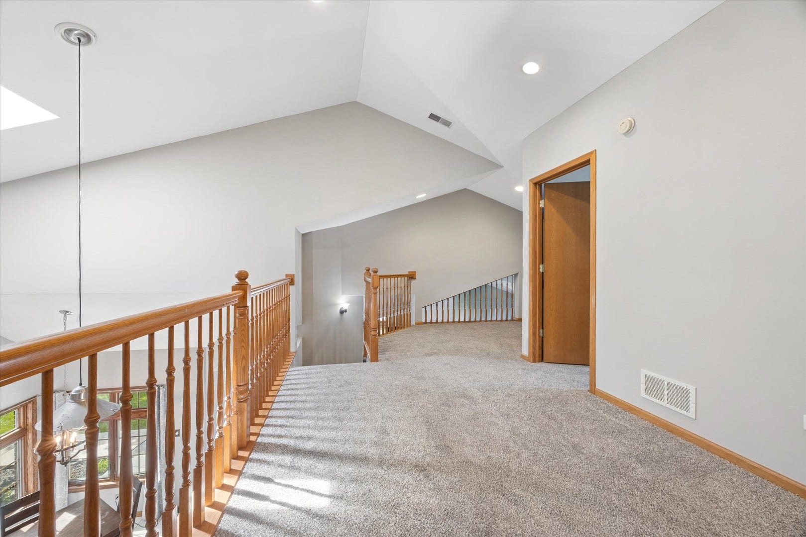 7116 168th Street, Tinley Park, IL 60477 7116 168th Street, Tinley Park, IL 60477