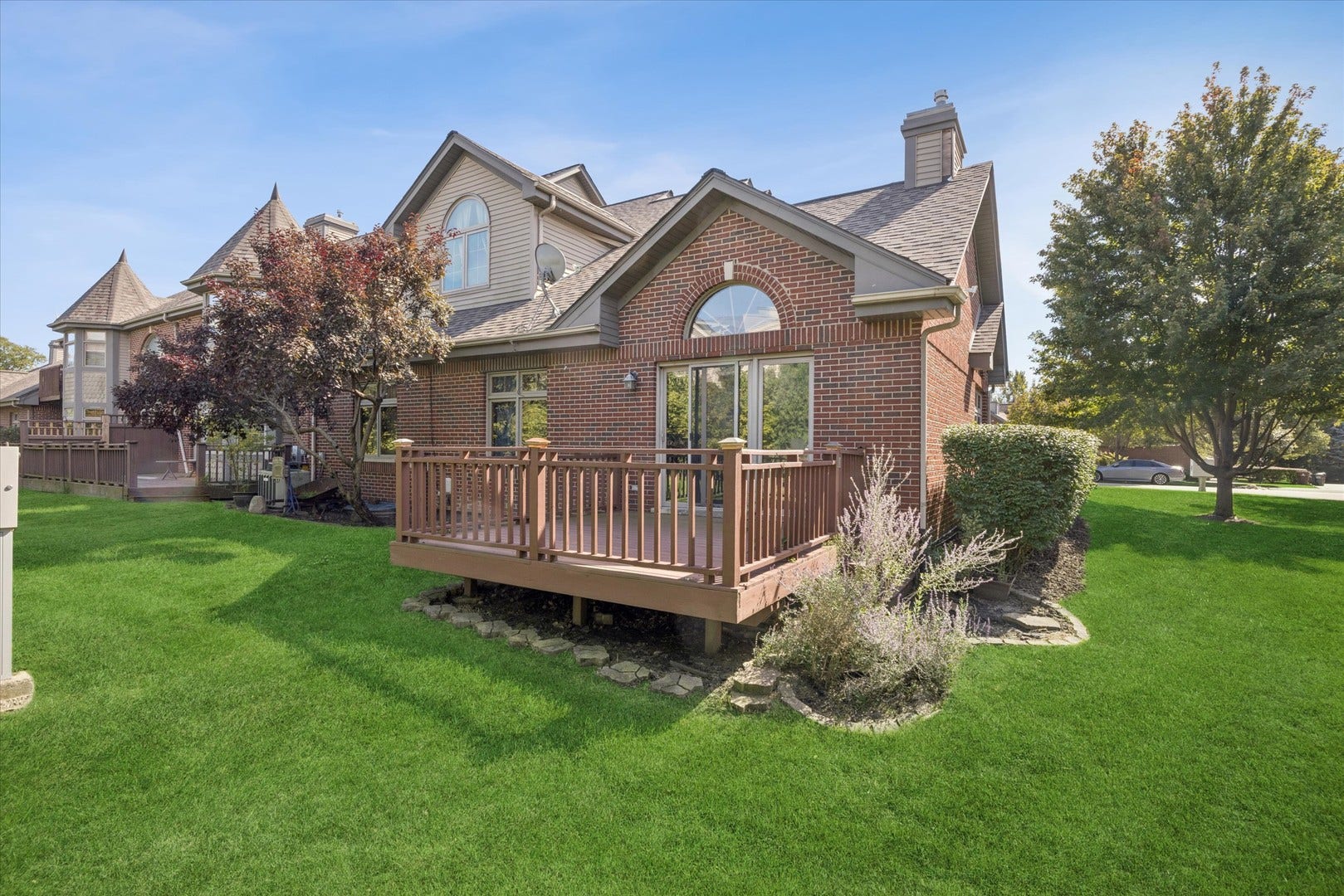 7116 168th Street, Tinley Park, IL 60477 7116 168th Street, Tinley Park, IL 60477