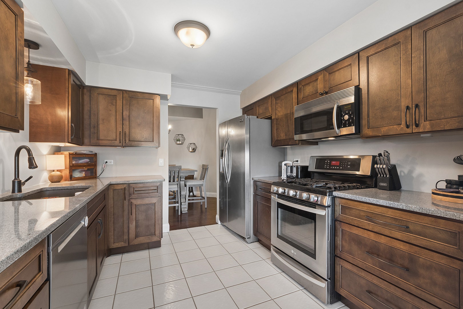 12908 Mill Drive E, #B2, Palos Park, IL 60464
