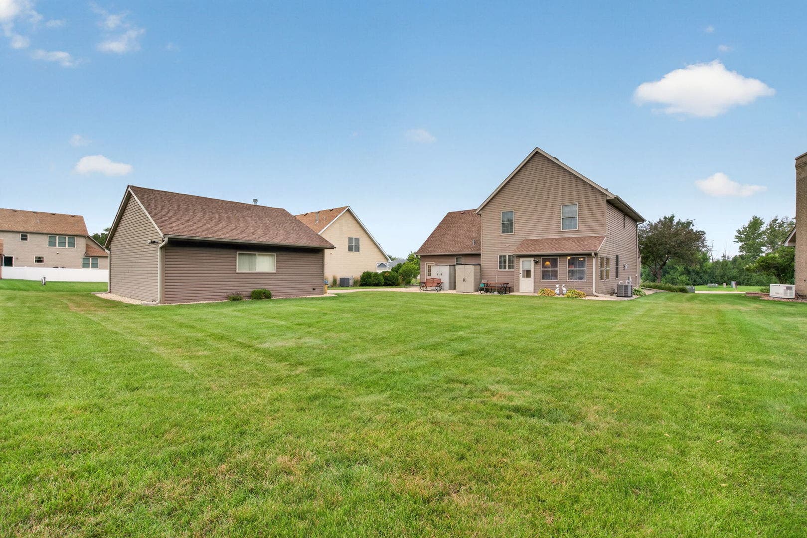 723 O Toole Drive, Minooka, IL 60447 723 O Toole Drive, Minooka, IL 60447