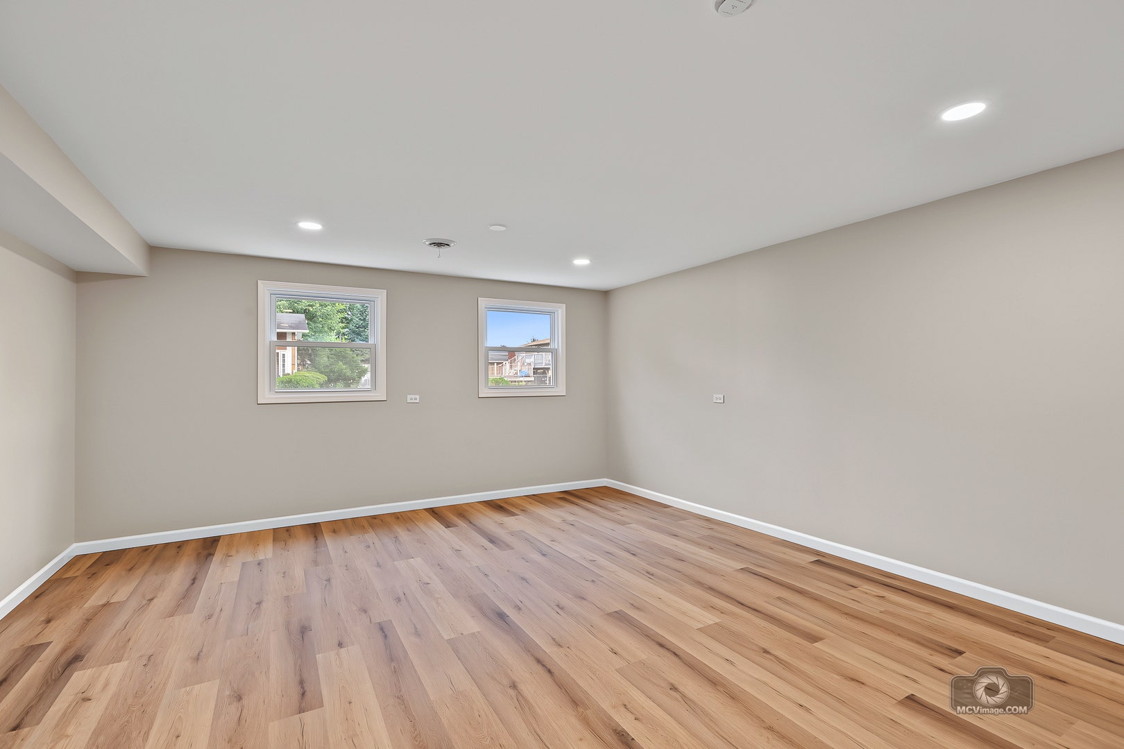 5909 El Morro Court, Oak Forest, IL 60452 5909 El Morro Court, Oak Forest, IL 60452