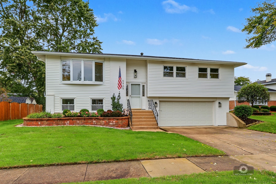 Property photo for 5909 El Morro Court, Oak Forest, IL