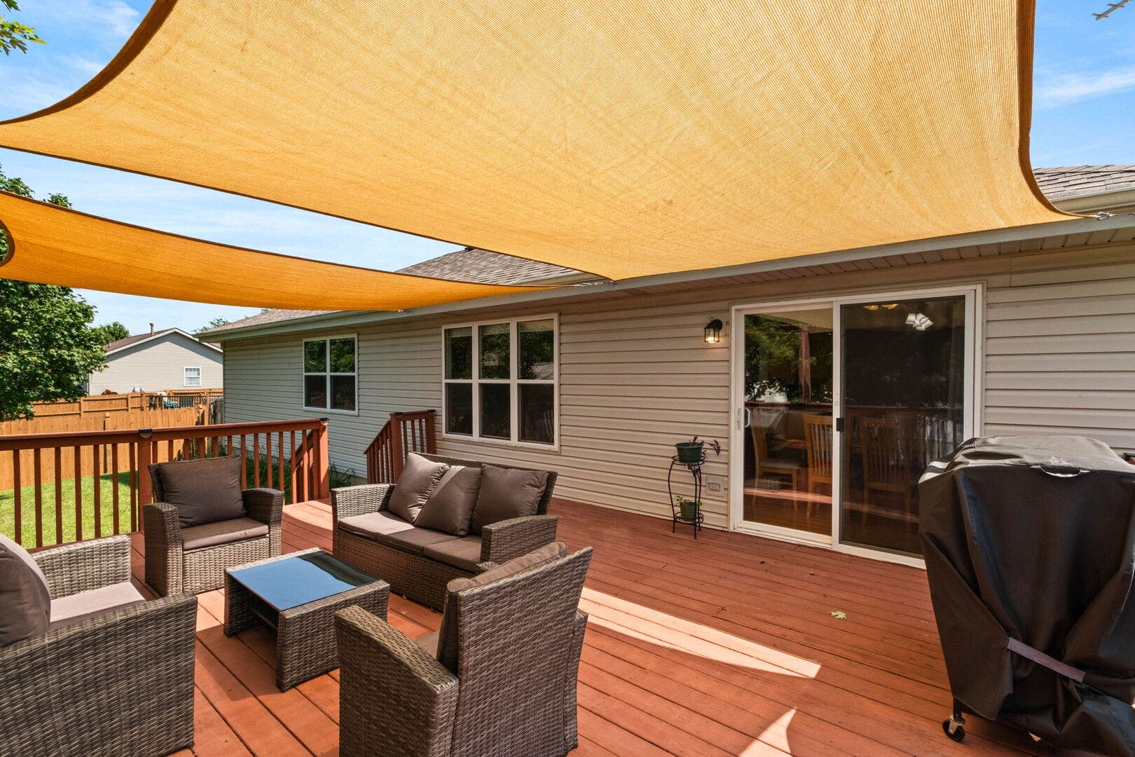 911 COTTONWOOD Drive, Elwood, IL 60421 911 COTTONWOOD Drive, Elwood, IL 60421