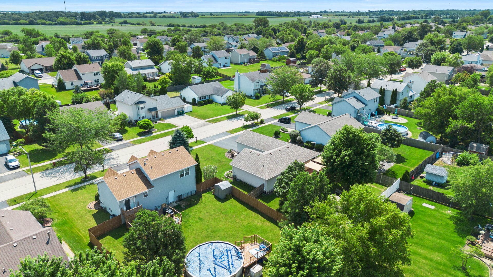 911 COTTONWOOD Drive, Elwood, IL 60421 911 COTTONWOOD Drive, Elwood, IL 60421