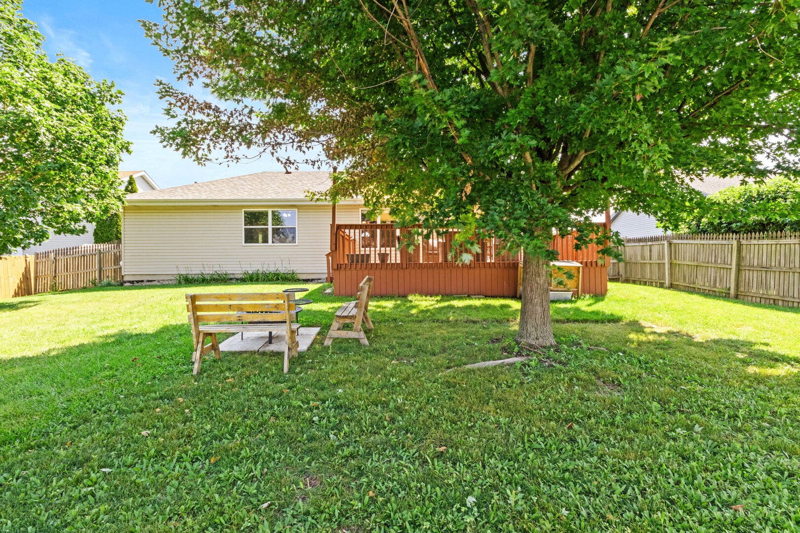 911 COTTONWOOD Drive, Elwood, IL 60421 911 COTTONWOOD Drive, Elwood, IL 60421