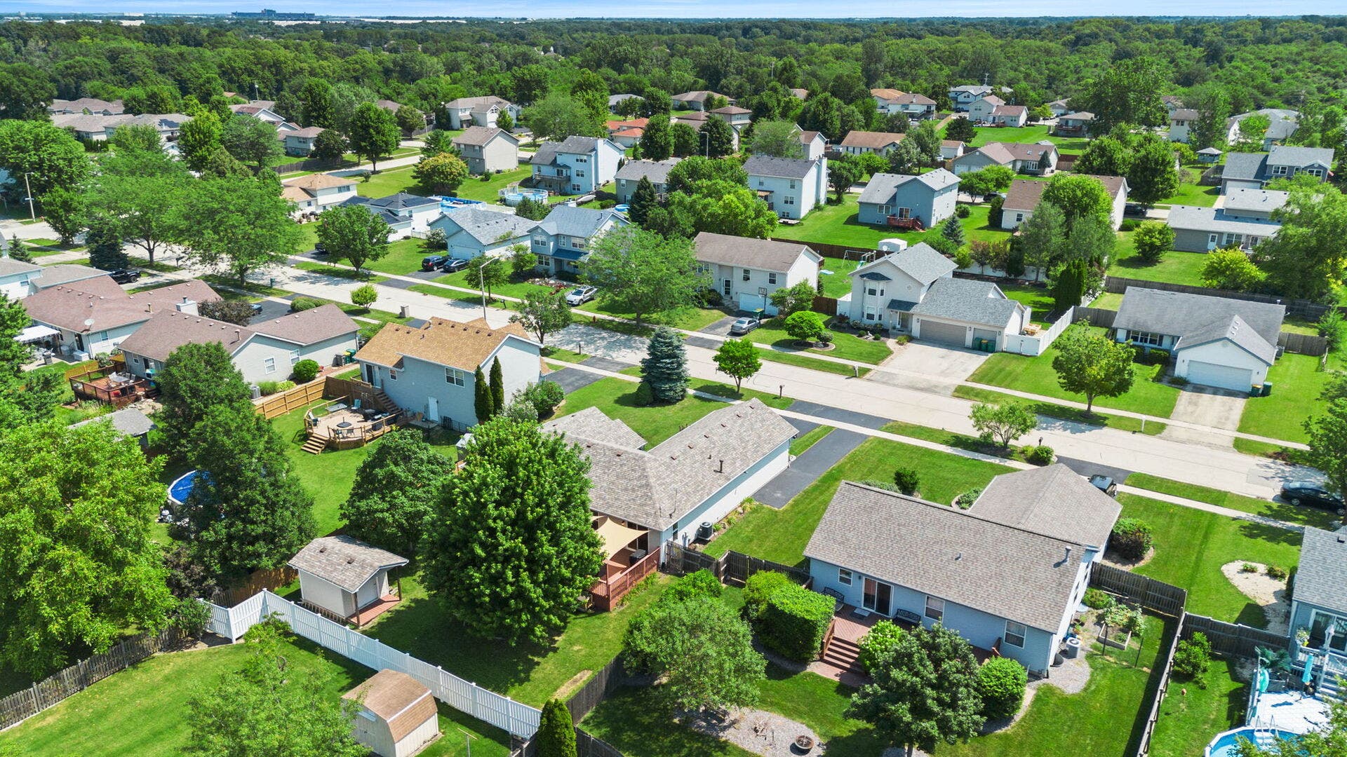 911 COTTONWOOD Drive, Elwood, IL 60421 911 COTTONWOOD Drive, Elwood, IL 60421