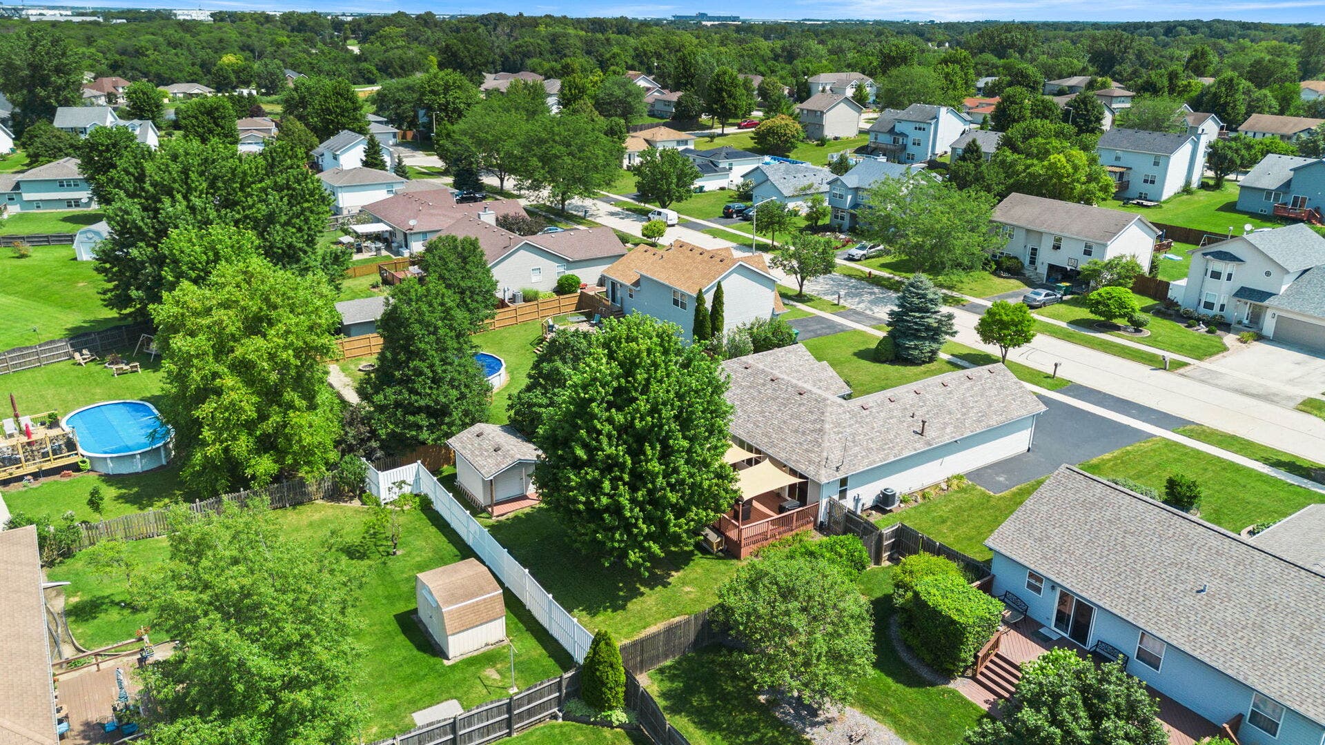 911 COTTONWOOD Drive, Elwood, IL 60421 911 COTTONWOOD Drive, Elwood, IL 60421