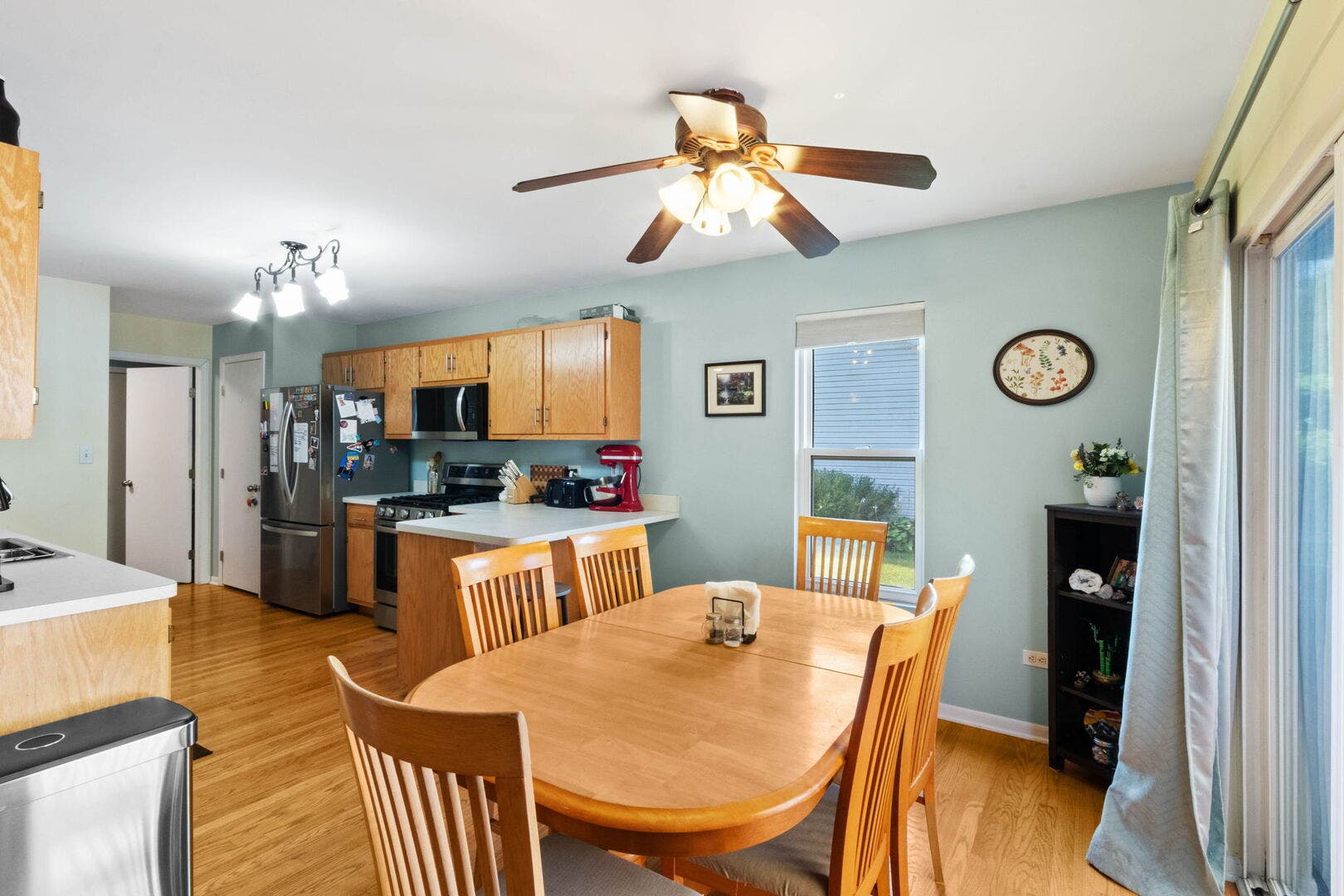 911 COTTONWOOD Drive, Elwood, IL 60421 911 COTTONWOOD Drive, Elwood, IL 60421