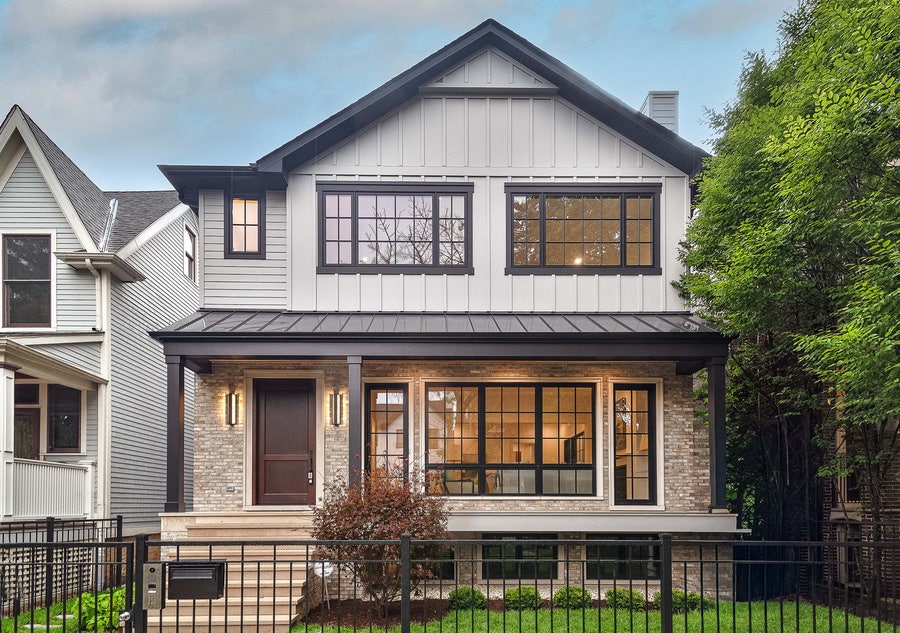 Property photo for 1907 W Cuyler Avenue, Chicago, IL