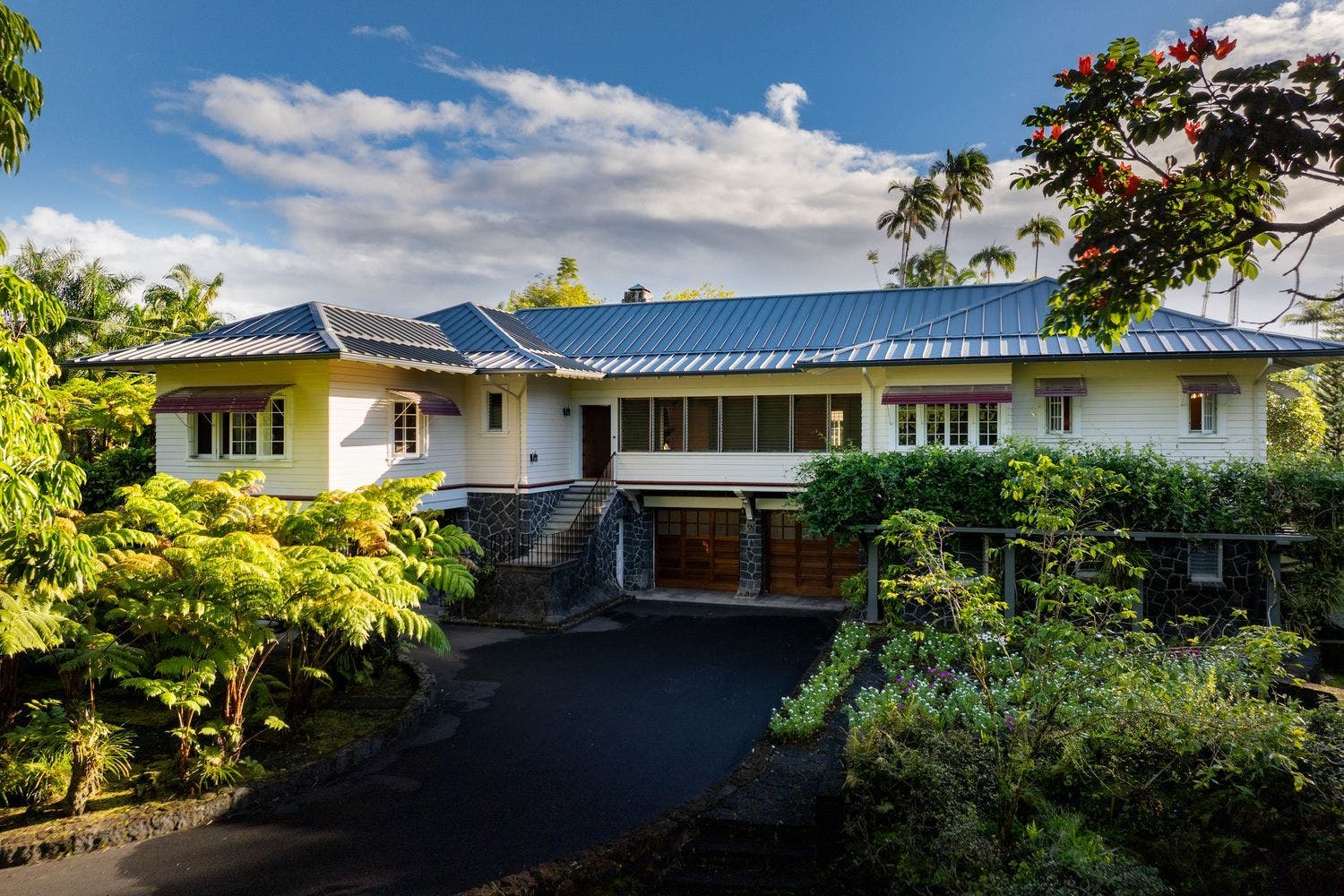 225 Kaiulani Street, Hilo, HI 96720 225 Kaiulani Street, Hilo, HI 96720