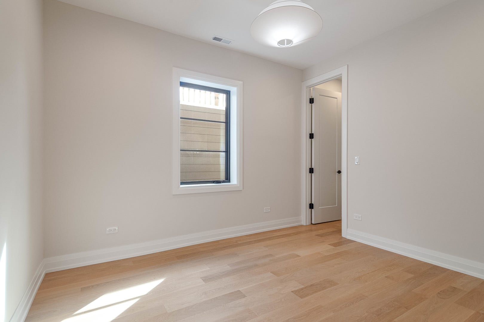 1625 W Julian Street, Chicago, IL 60622 1625 W Julian Street, Chicago, IL 60622