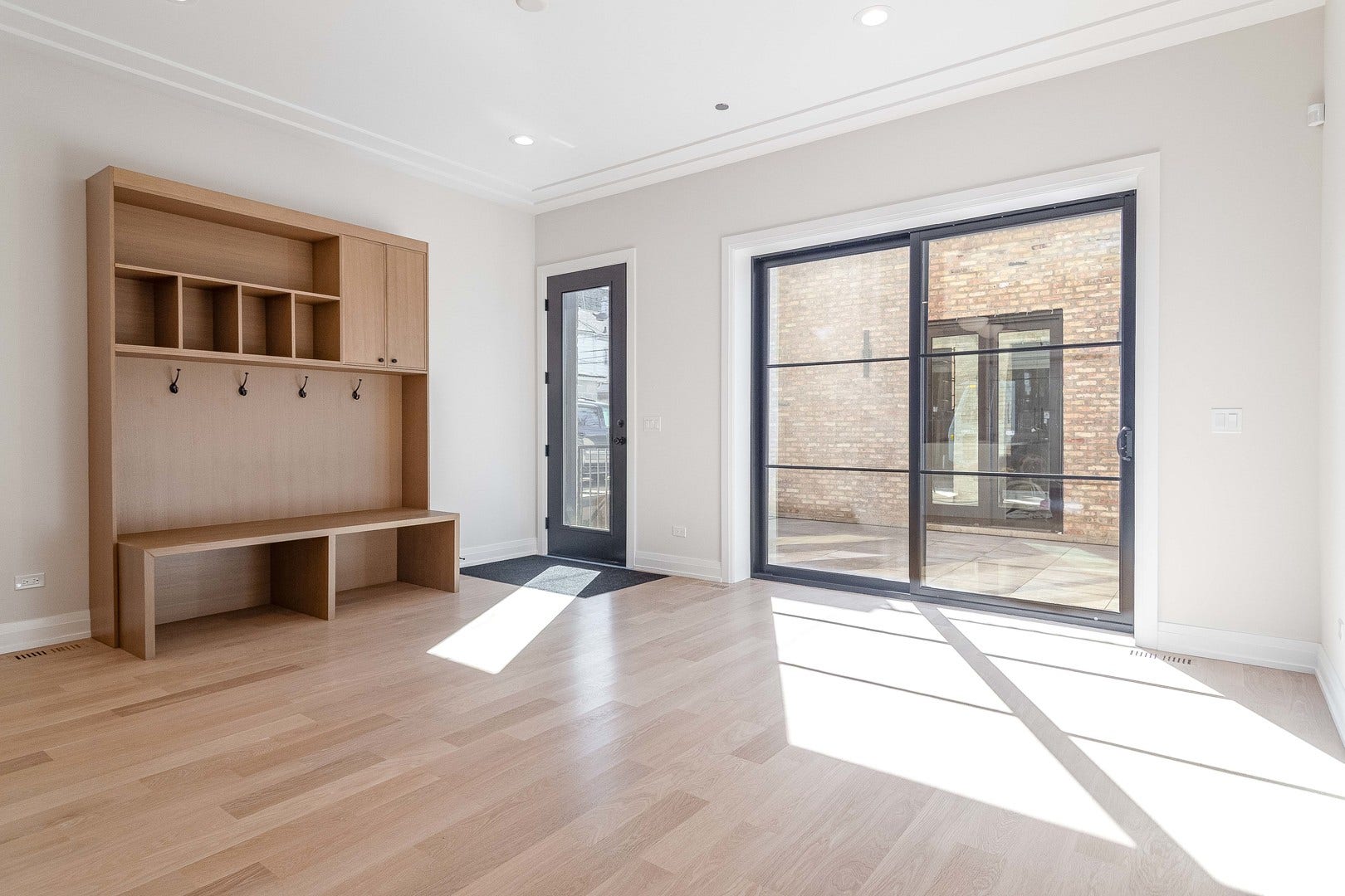 1625 W Julian Street, Chicago, IL 60622 1625 W Julian Street, Chicago, IL 60622