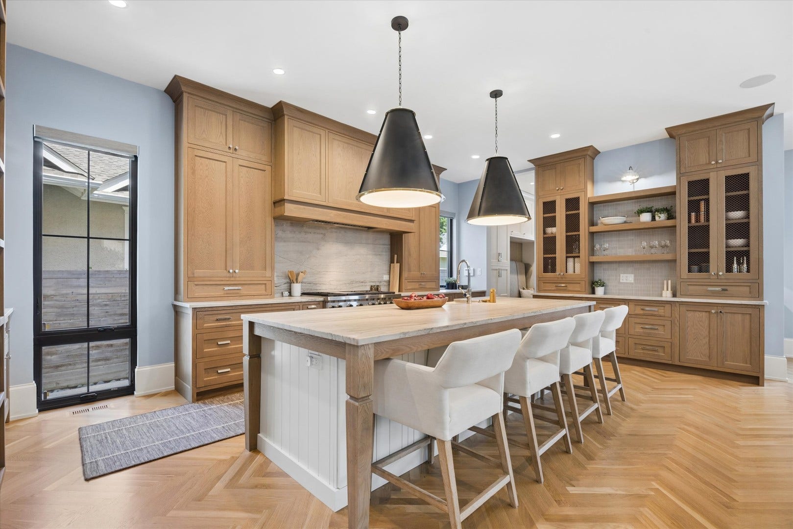 17 Ulm Place, Hinsdale, IL 60521 17 Ulm Place, Hinsdale, IL 60521