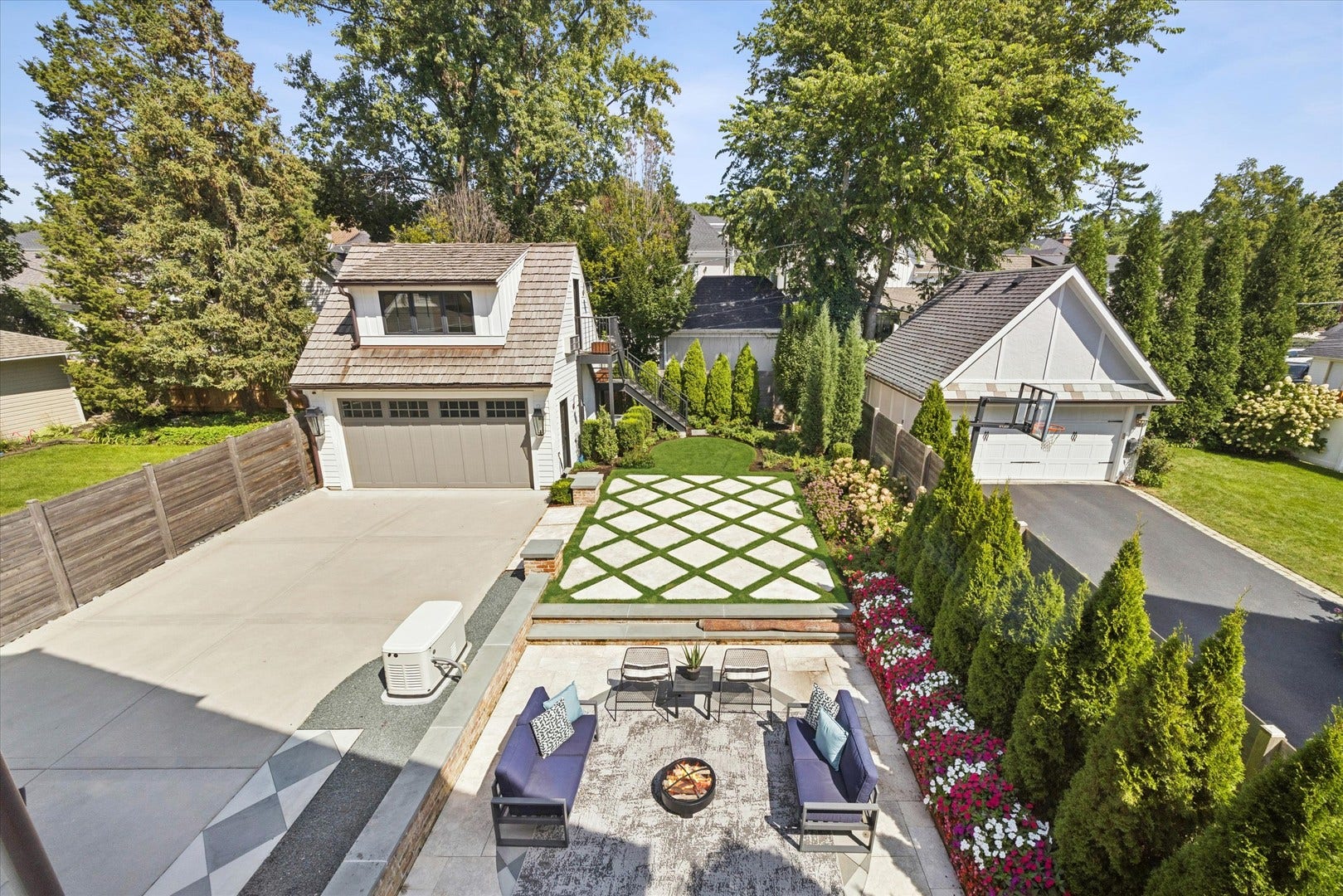 17 Ulm Place, Hinsdale, IL 60521 17 Ulm Place, Hinsdale, IL 60521