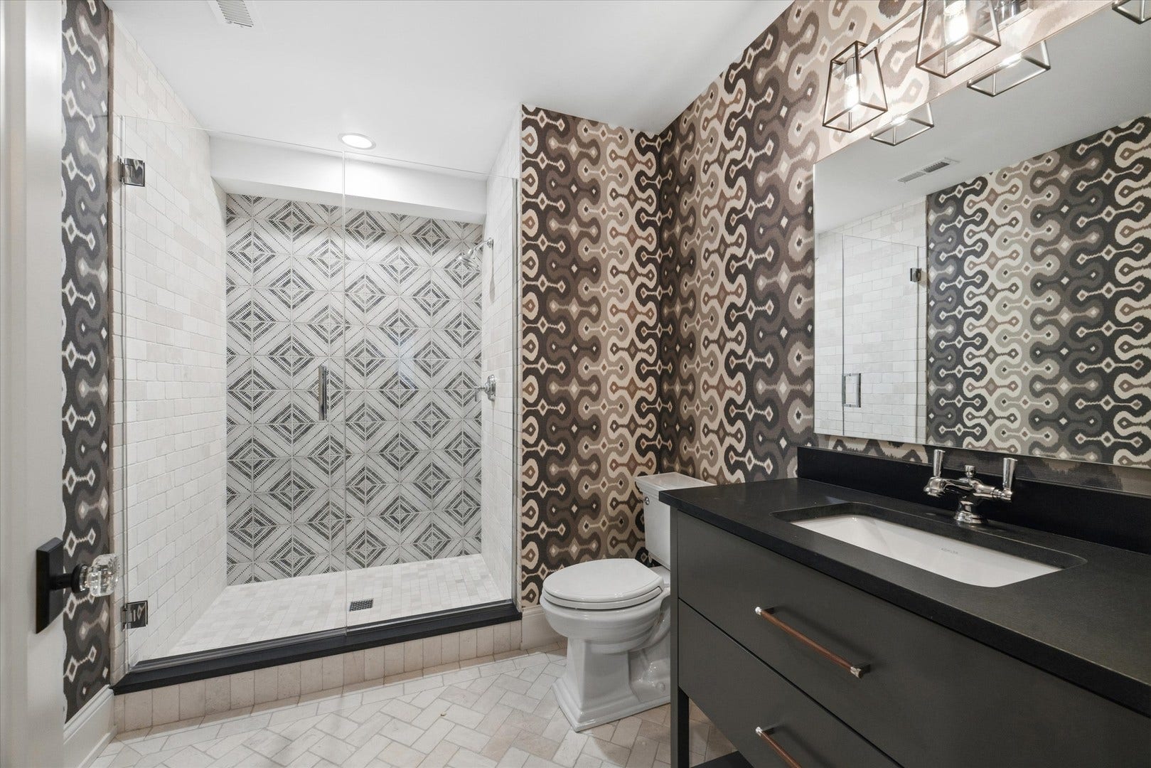 17 Ulm Place, Hinsdale, IL 60521 17 Ulm Place, Hinsdale, IL 60521