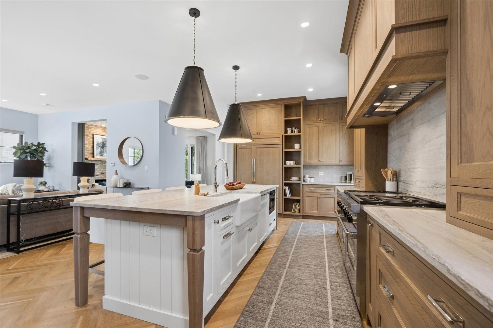 17 Ulm Place, Hinsdale, IL 60521 17 Ulm Place, Hinsdale, IL 60521